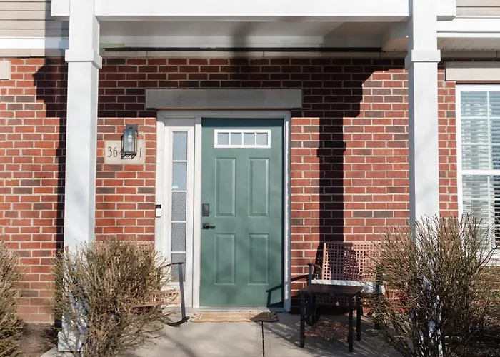 Modern Condo Near Wright-Patt Shops & Dining