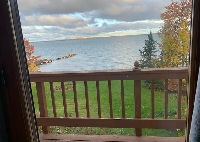 Bayfield Island View Lodging, Bayfield, Wi