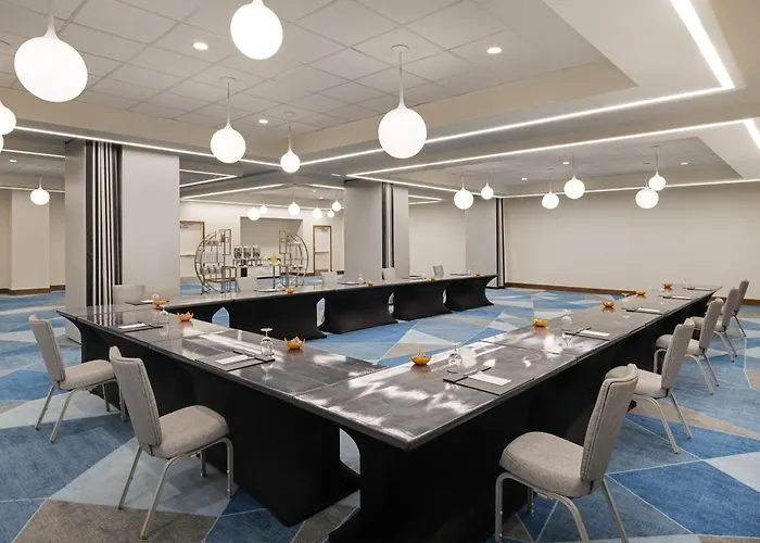 Hyatt Regency Los Angeles International Airport