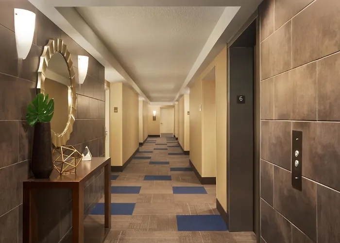 Comfort Inn & Suites Presidential