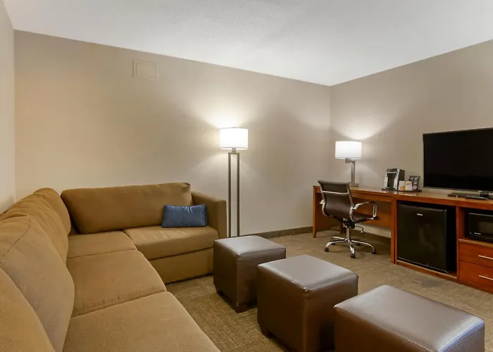 Comfort Inn & Suites Presidential