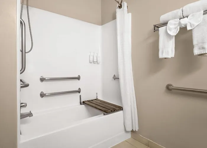 Days Inn&Suites by Wyndham Airport Albuquerque