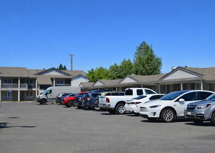 Fairview Inn & Suites