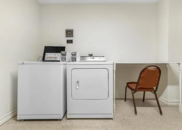Best Western Plus Capital Inn