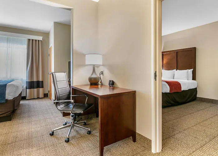 Comfort Suites Batesville