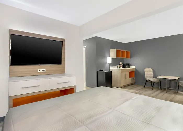 Quality Inn & Suites Ottumwa North