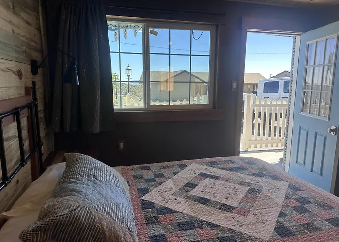 Sugarloaf Mountain Motel