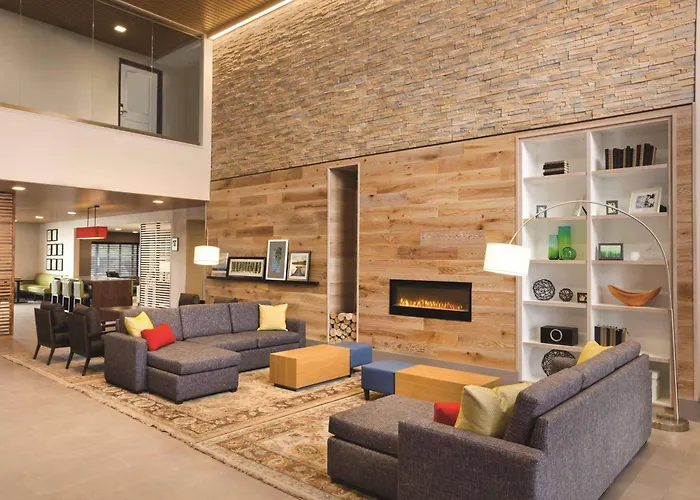 Country Inn & Suites By Radisson, Lawrence, Ks