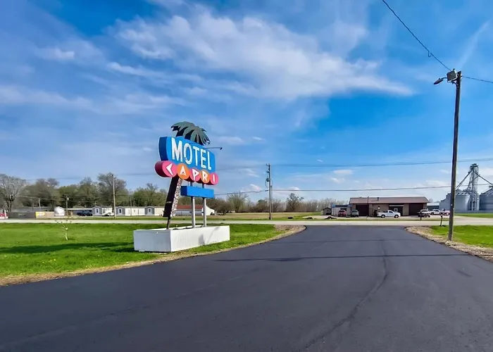 Capri Motel By Oyo Elwood, Wathena