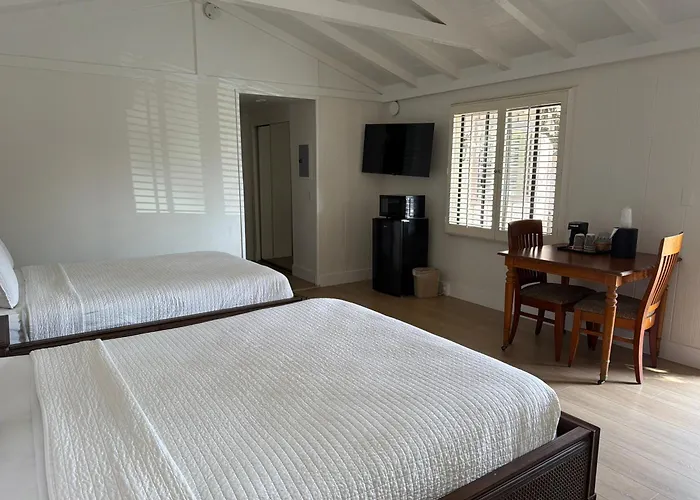 Carmel Resort Inn