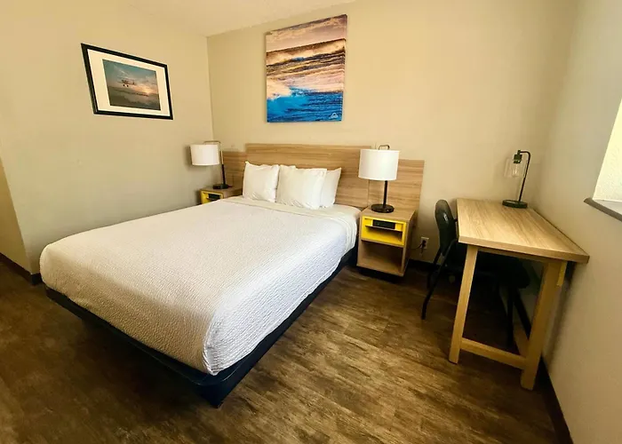 Days Inn By Wyndham Jacksonville Orange Park Near Nas Jax