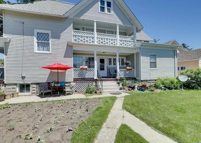 Eclectic Manitowoc Vacation Rental Near Marina!