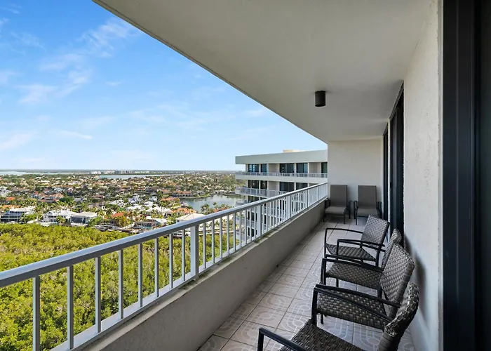 Stunning Beachfront Penthouse On 19Th Floor I Desirable Front Unit