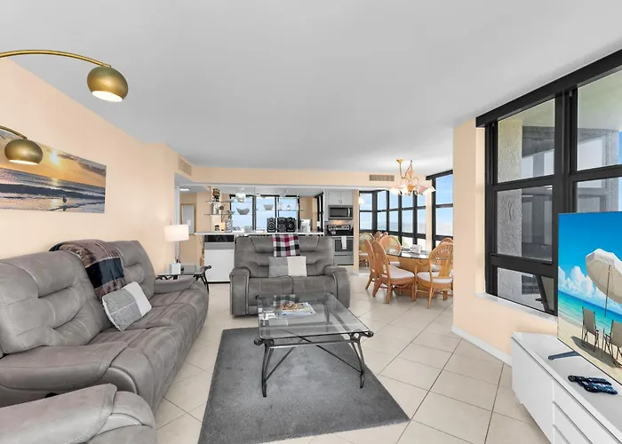 Stunning Beachfront Penthouse On 19Th Floor I Desirable Front Unit