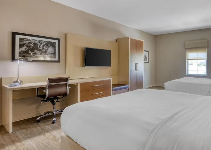 Best Western Bandera Suites & Saloon