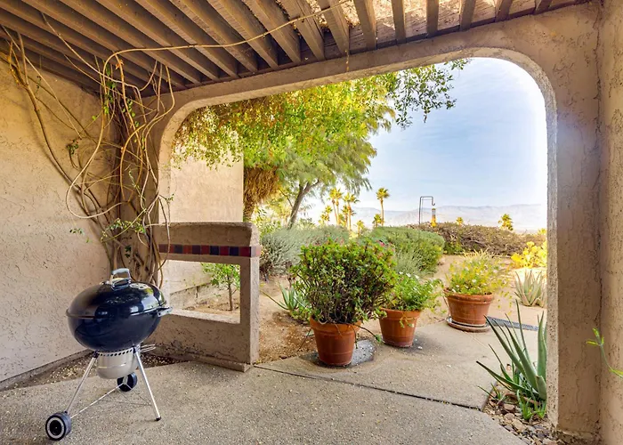 Pool & Tennis Court Access: Borrego Springs Condo