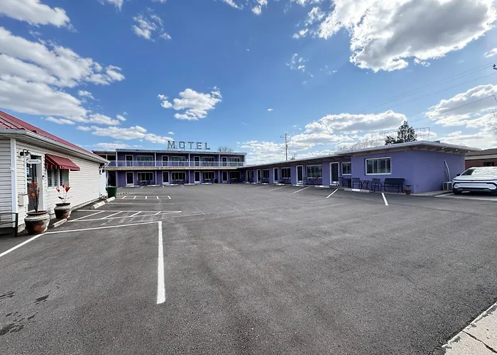 Purple Sage Motel
