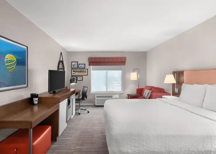 Hampton Inn & Suites Fresno