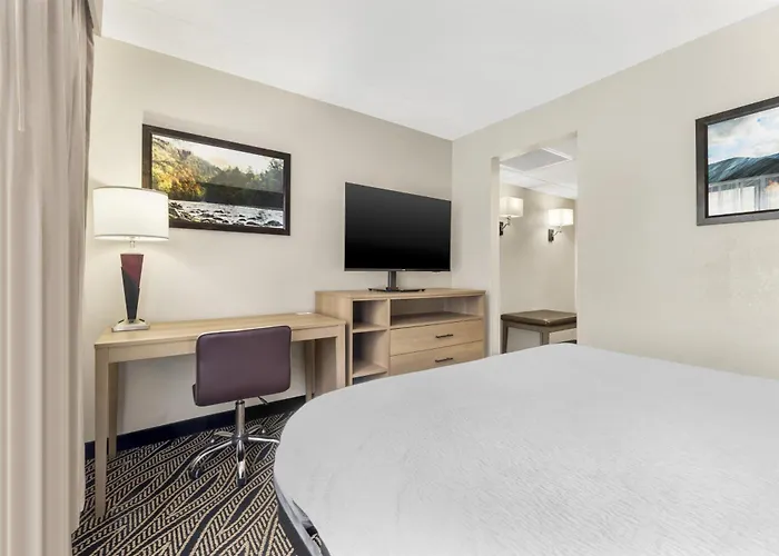 Best Western Braddock Inn