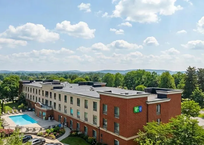 Holiday Inn Express & Suites Bethlehem Airport-Allentown Area