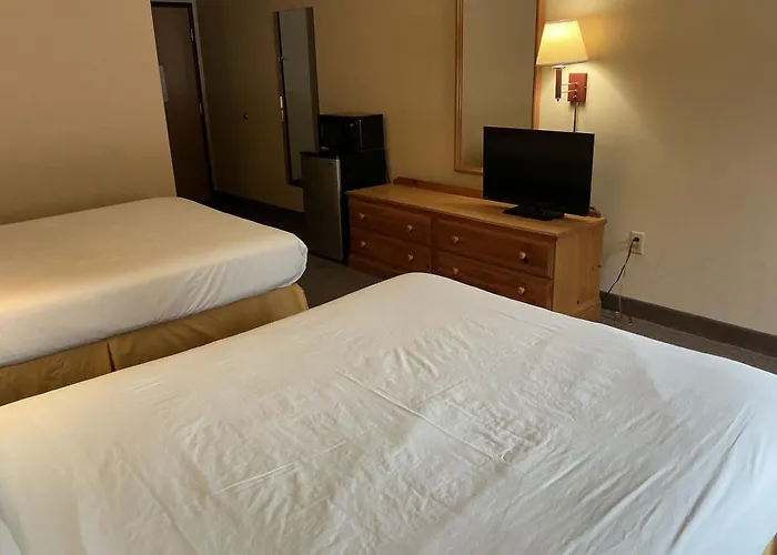 Pellston Lodge