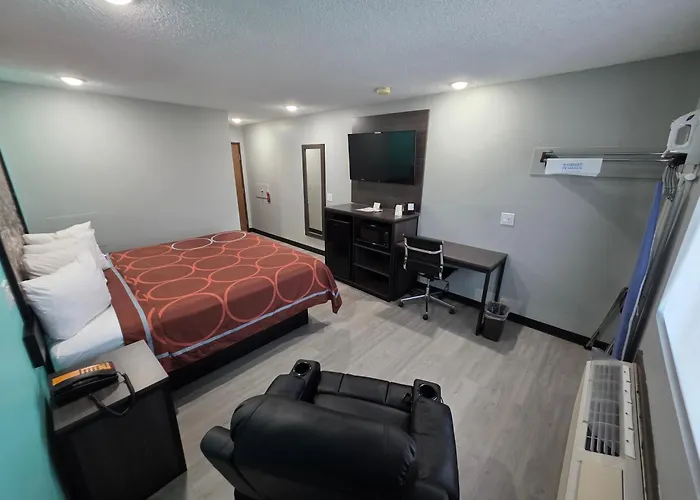 Super 8 By Wyndham Emporia