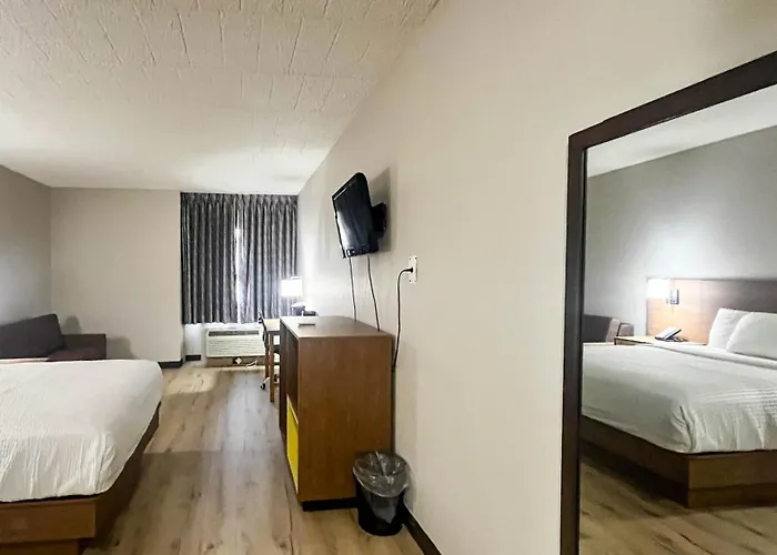 Studio 6 Suites Fremont, Oh
