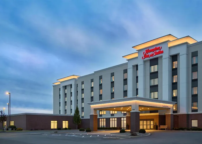 Hampton Inn & Suites Syracuse North Airport Area