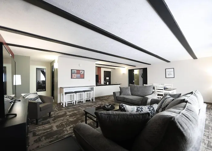 Quality Inn & Suites Mattoon South