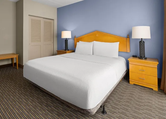 Days Hotel By Wyndham Toms River Jersey Shore