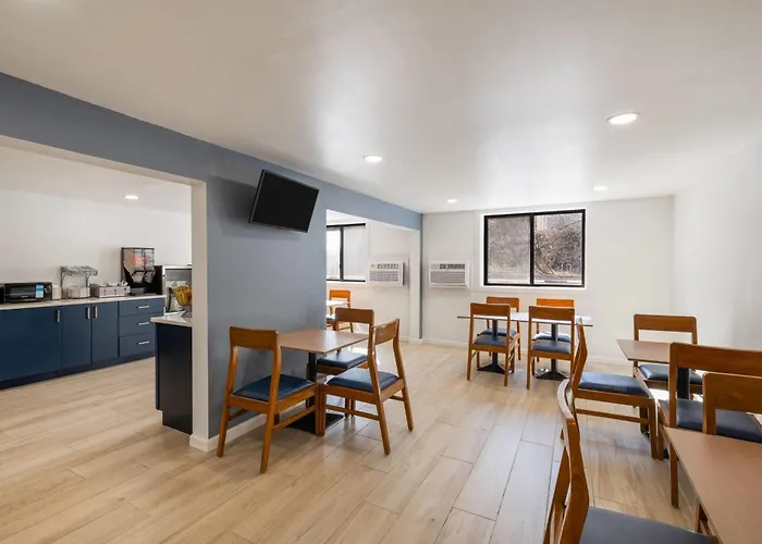 Baymont By Wyndham Mankato