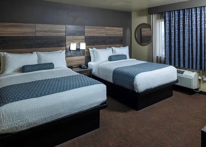 Hotel J Green Bay