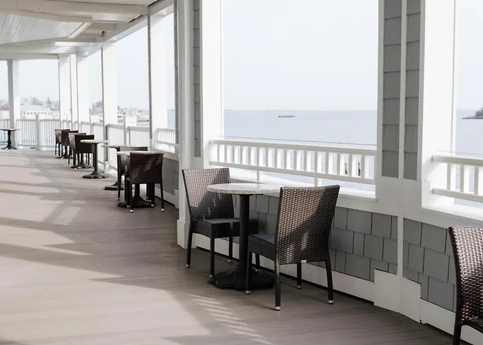 Madison Beach Hotel, Curio Collection By Hilton