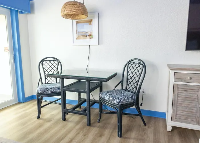 Surf Side Hotel