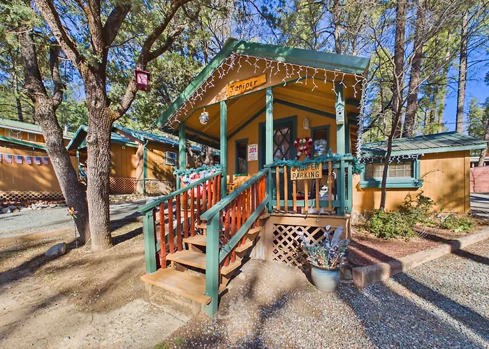 Whispering Pine Cabins