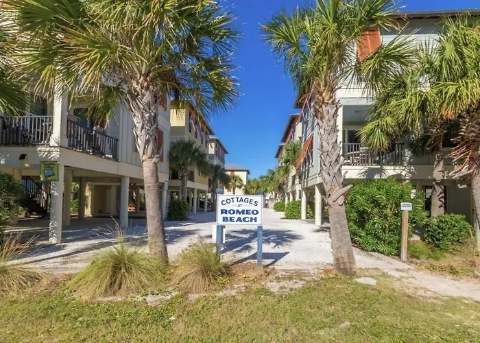 Prime True Blue Walk To Beach Pool Pets Near The Hangout Parking