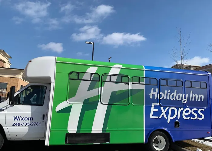 Holiday Inn Express Wixom By Ihg