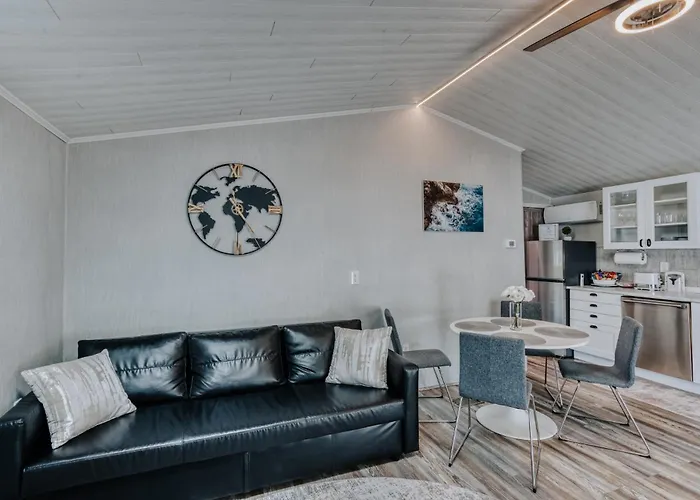 Modern Suite - 10 Min To Corning - Quiet & Cozy
