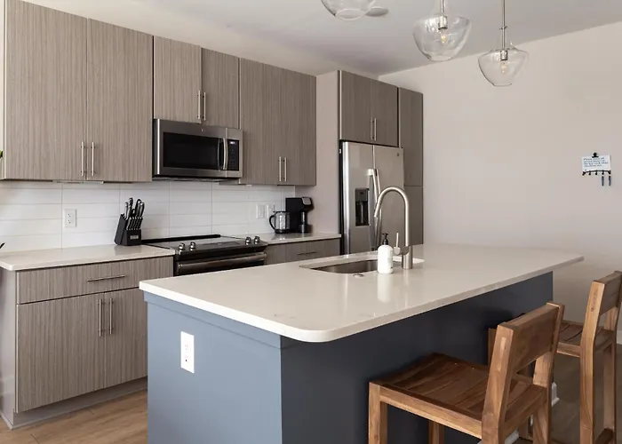 Kasa Freemorewest Charlotte