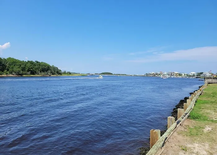 True North - A Beach & Boat Lover'S Dream