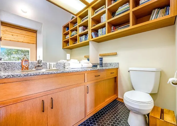 Madrone Cottage