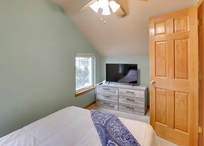 Mtn-View Home W/ Deck, 2 Mi To Mickelson Trail!