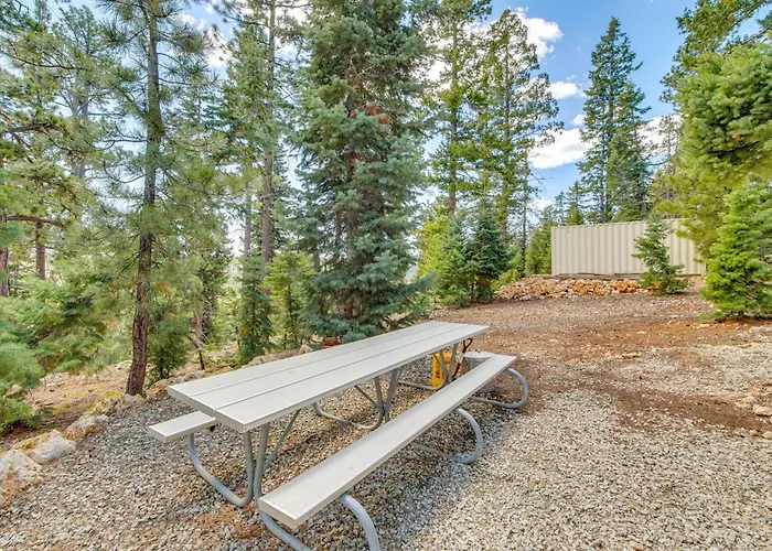 Duck Creek Village Cabin Near National Forest!