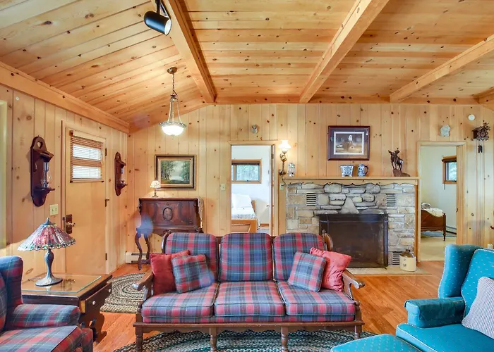 Cozy Baileys Harbor Cottage On Lake Michigan!