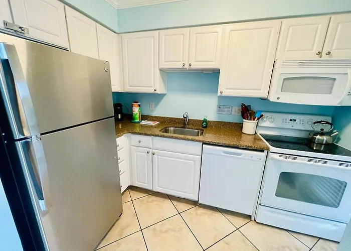 Indian Shores Beach Condo, Sleeps 4, Steps To Sand