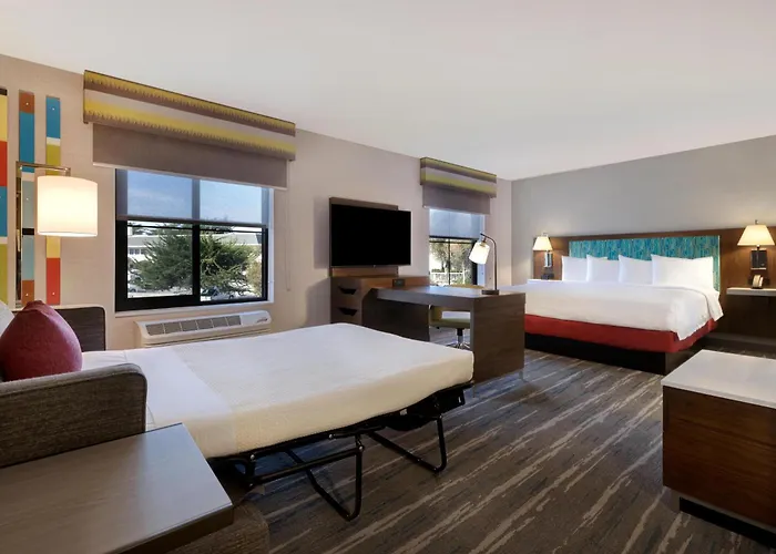 Hampton Inn & Suites Marina