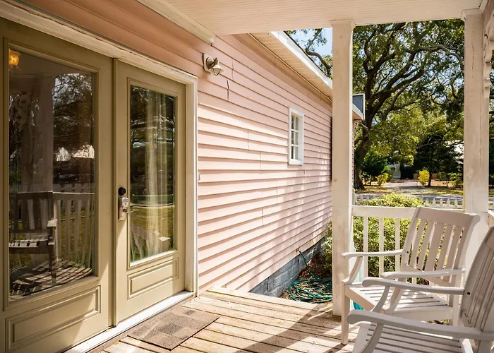 Candy Store House By Oak Island Accommodations