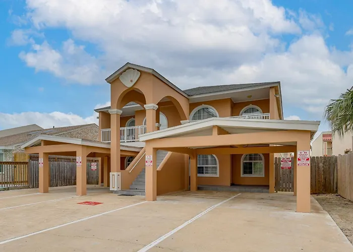 South Padre Island Getaway - Newly Renovated!