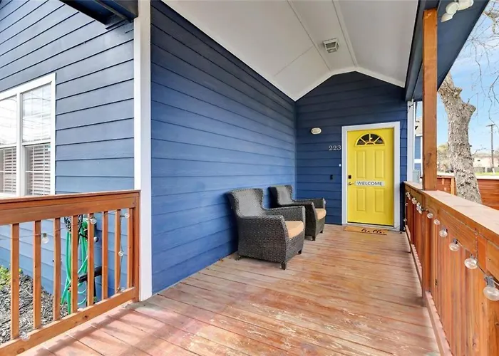 Vibrant Vacation Escape With Fast Wifi And King Bed Close To Downtown Houston!