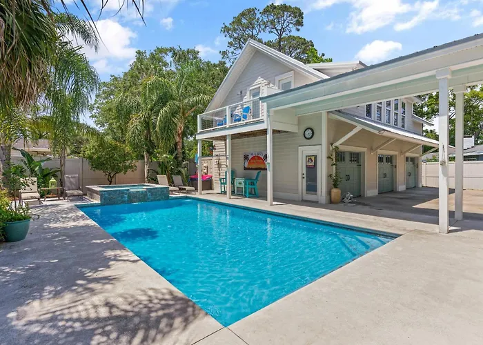 605 Bartow Guest House